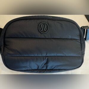 Lululemon Everywhere Belt Bag Wunder Puff Small 1L Black